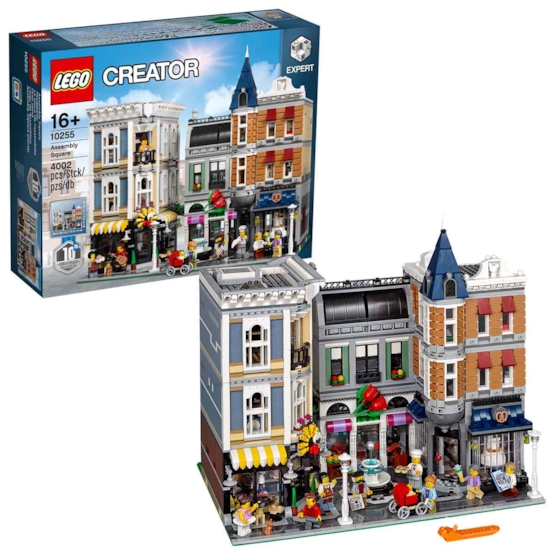 Läs mer om LEGO Creator Expert 10255, Stora torget