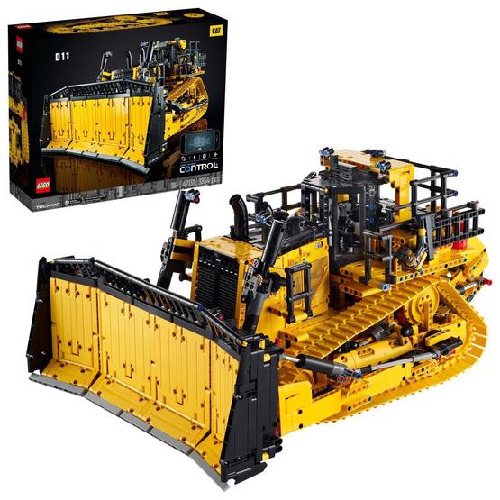 Läs mer om LEGO Technic 42131, Cat D11T bulldozer