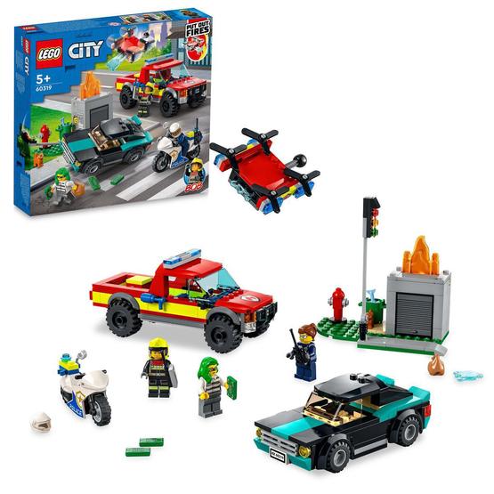 Läs mer om LEGO City Fire 60319, Brandräddning och polisjakt