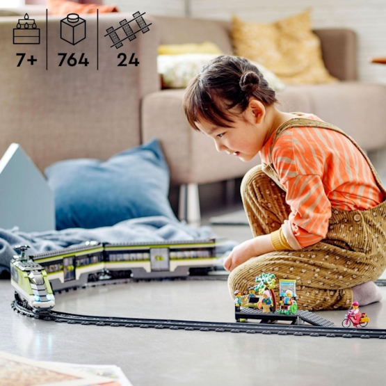 Lego City Set med 4 60337 personsnabbtåg, 60198 godståg, 60238 spårvidd och  60205 skenor : : Leksaker