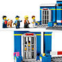 LEGO City 60370, Jakt vid polisstationen