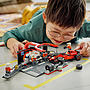 LEGO City Formula 1 60443, F1® depåstopp & depåteam med Ferrari bil